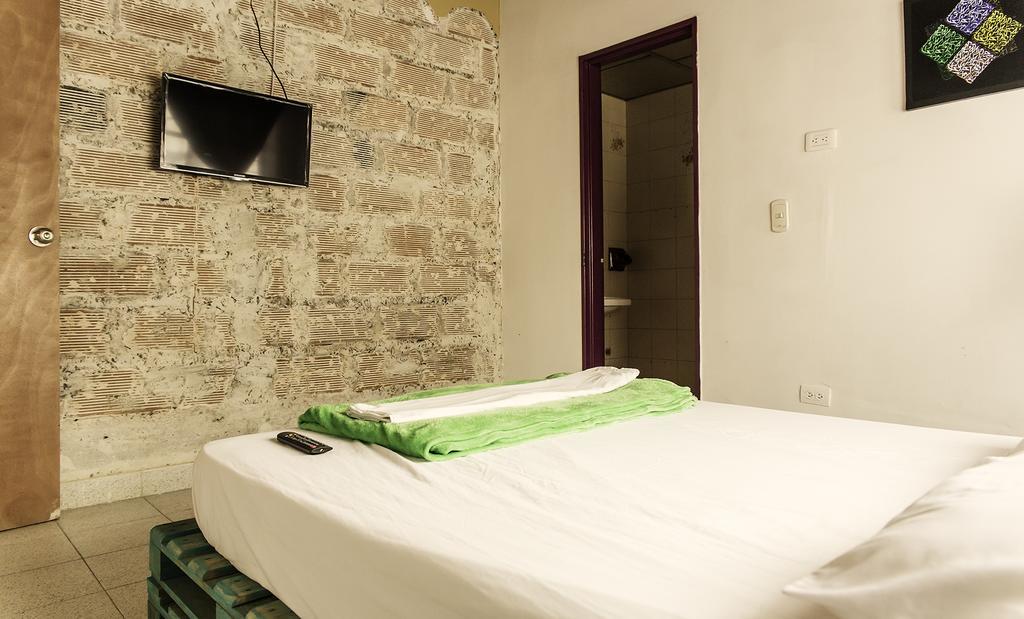 Panela Medellin Hostel Екстериор снимка