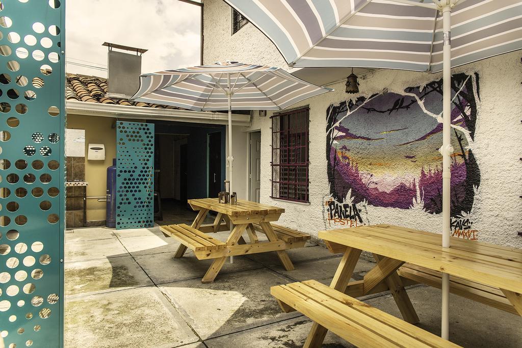 Panela Medellin Hostel Екстериор снимка