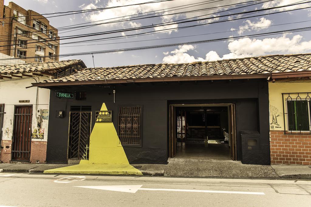 Panela Medellin Hostel Екстериор снимка