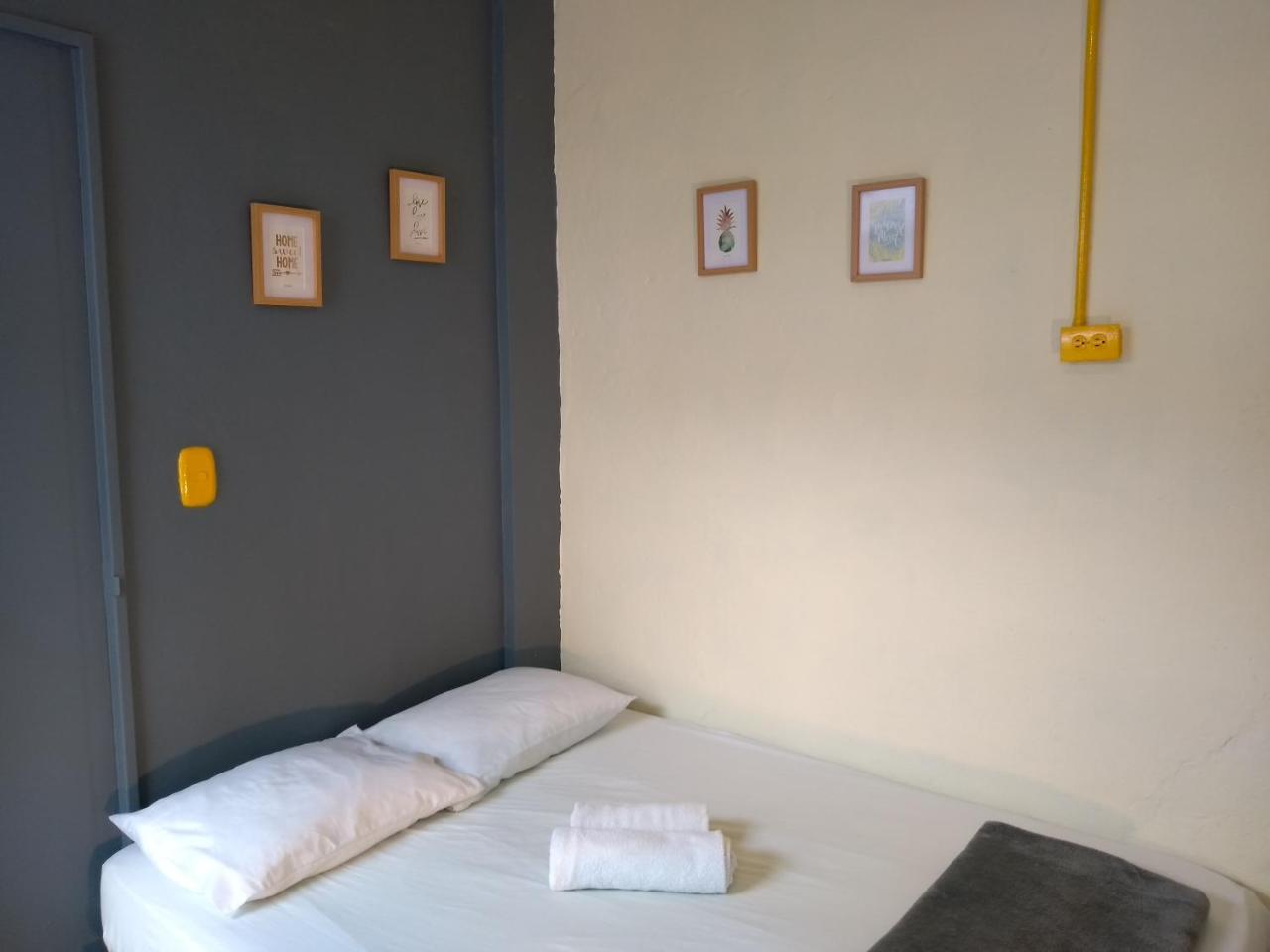 Panela Medellin Hostel Стая снимка